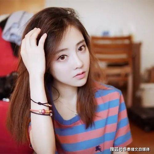 吃瓜少女万淑芬视频播放,揭秘娱乐圈幕后故事