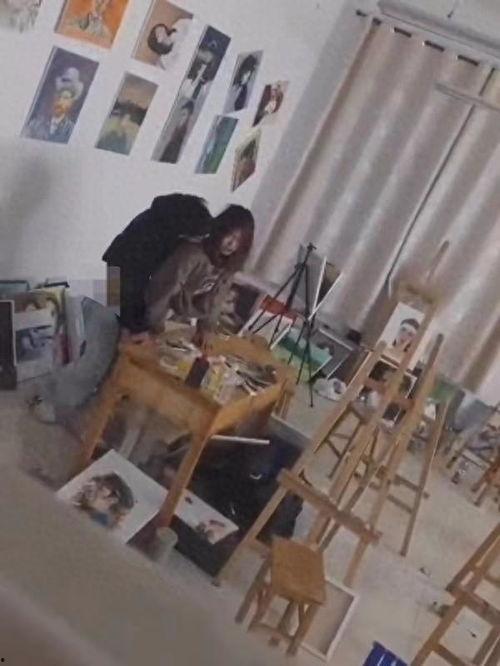 烟台科技画室吃瓜视频,揭秘画室生活趣味瞬间