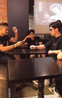 吃瓜群众偶遇周杰伦视频,吃瓜群众捕捉偶像瞬间