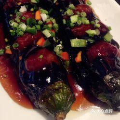 南京美食博主吃瓜视频,跟随博主吃瓜视频解锁地道风味