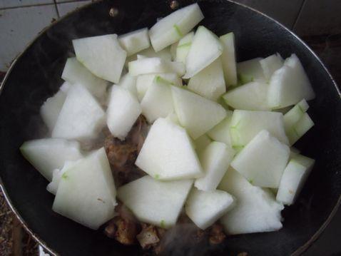 鸡儿瓜怎么吃才好吃呢视频,解锁家常烹饪新技巧